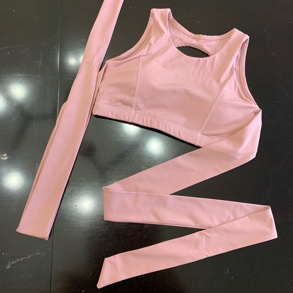 BOWKNOT SPORTS BRA. - Picture 4 of 4